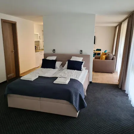 شقة Center Apartmanhaz