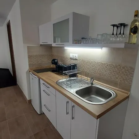 Center Apartmanhaz Apartment Erlau