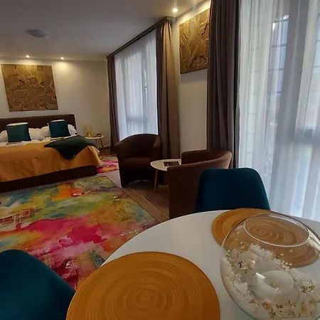Center Apartmanhaz Erlau
